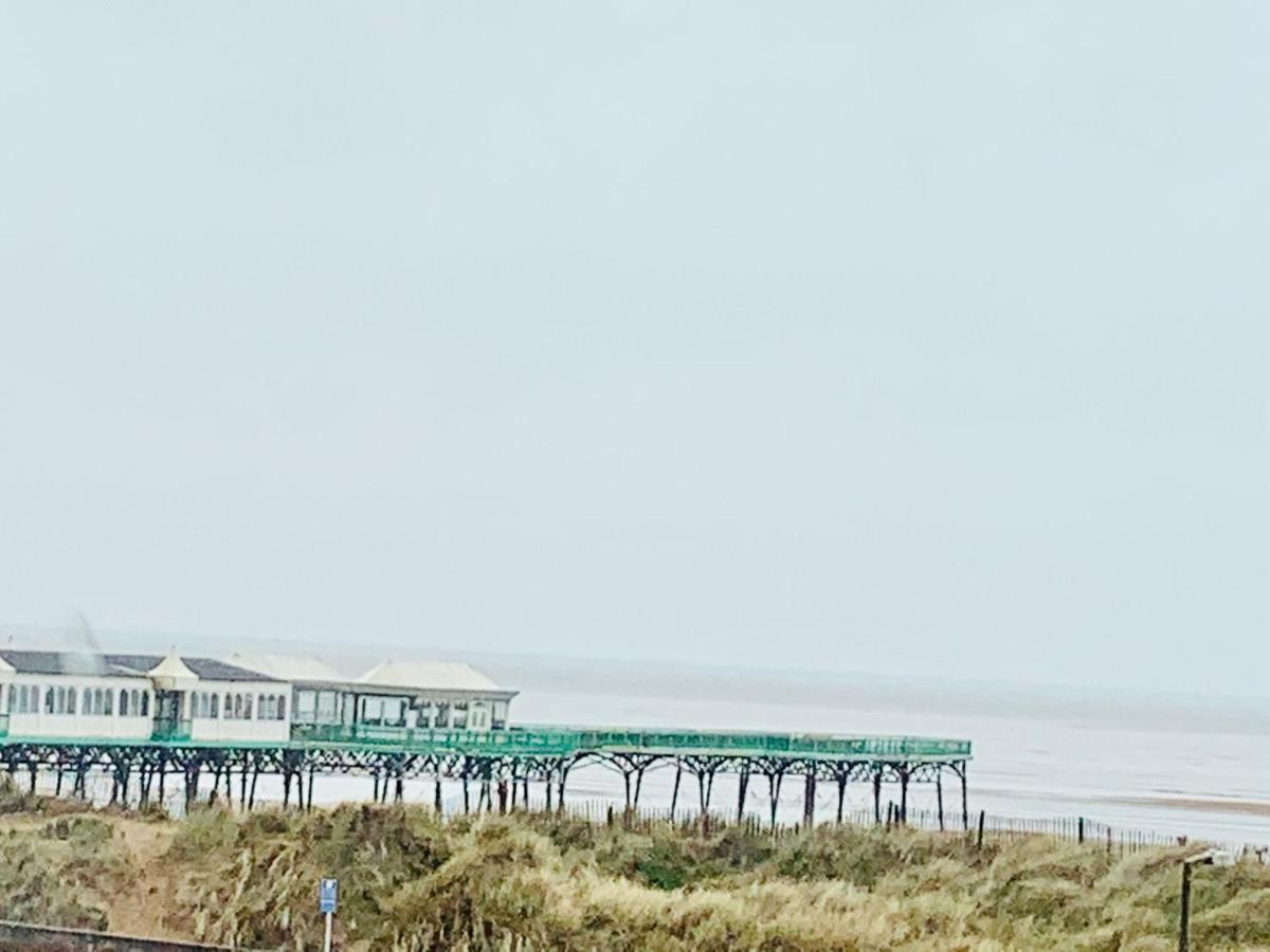 Tiny Beach House Lytham St Annes Exterior photo